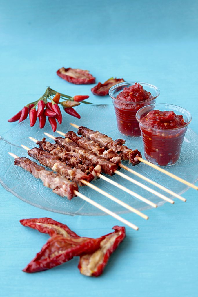 Arrosticini abruzzesi con confettura piccante alla cannella