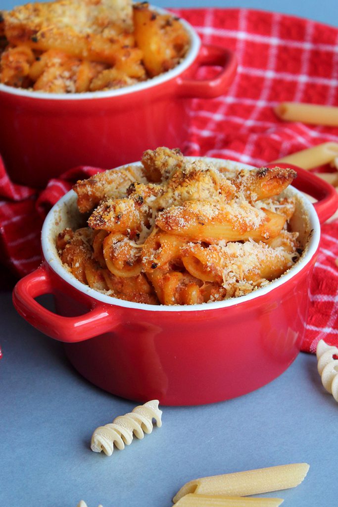 Pasta al forno con pomodorini secchi e ricotta