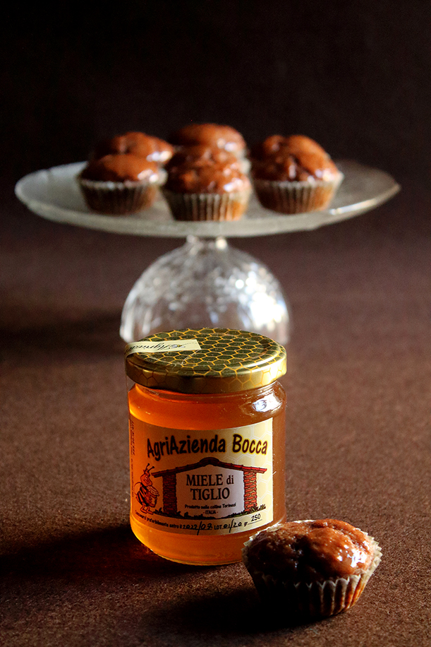 Muffin salati con pecorino, miele e cacao